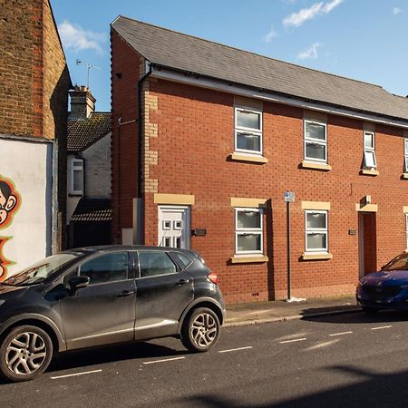 Watford Central Serviced Apartments ภายนอก รูปภาพ