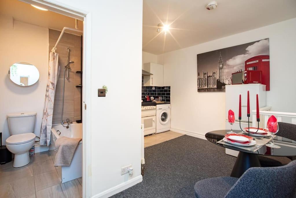 Watford Central Serviced Apartments ภายนอก รูปภาพ